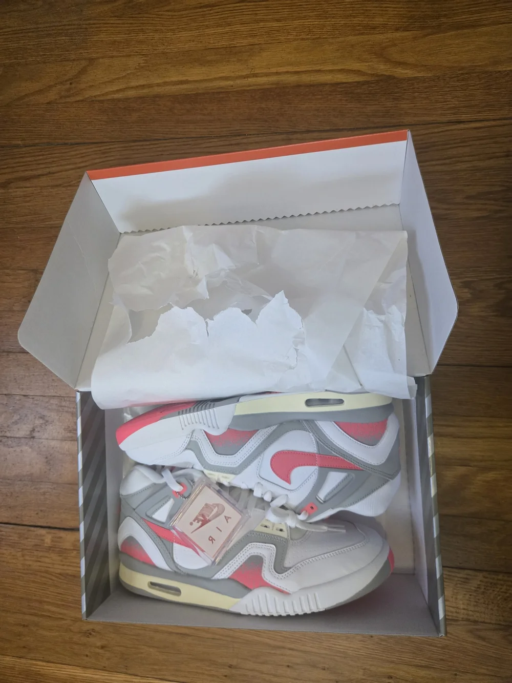Nike Men's Air Tech Challenge 2 - Picture 8 of 8